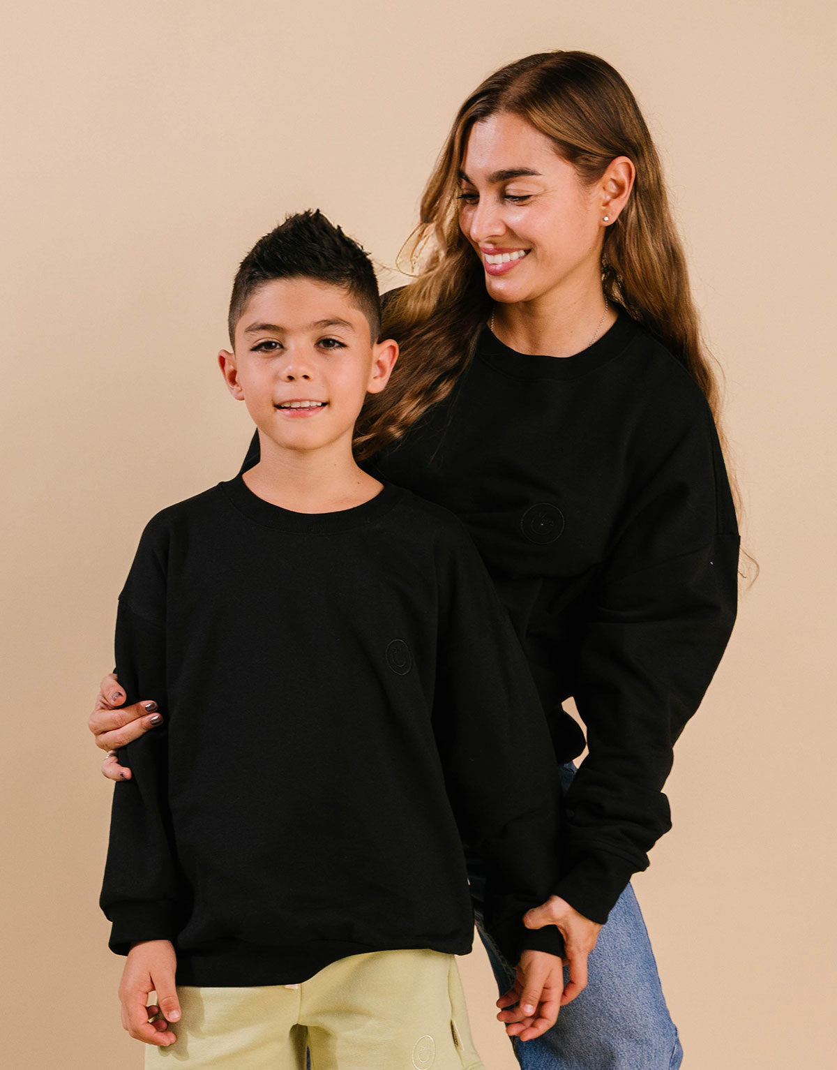 Buzo oversized para adultos en 100% algodón peruano - Negro