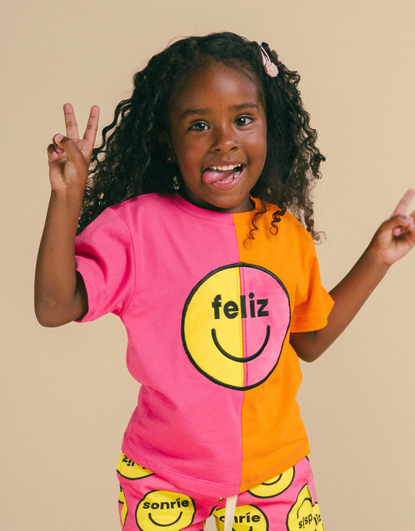 Camiseta para niñas y niños en algodón peruano - bordado feliz