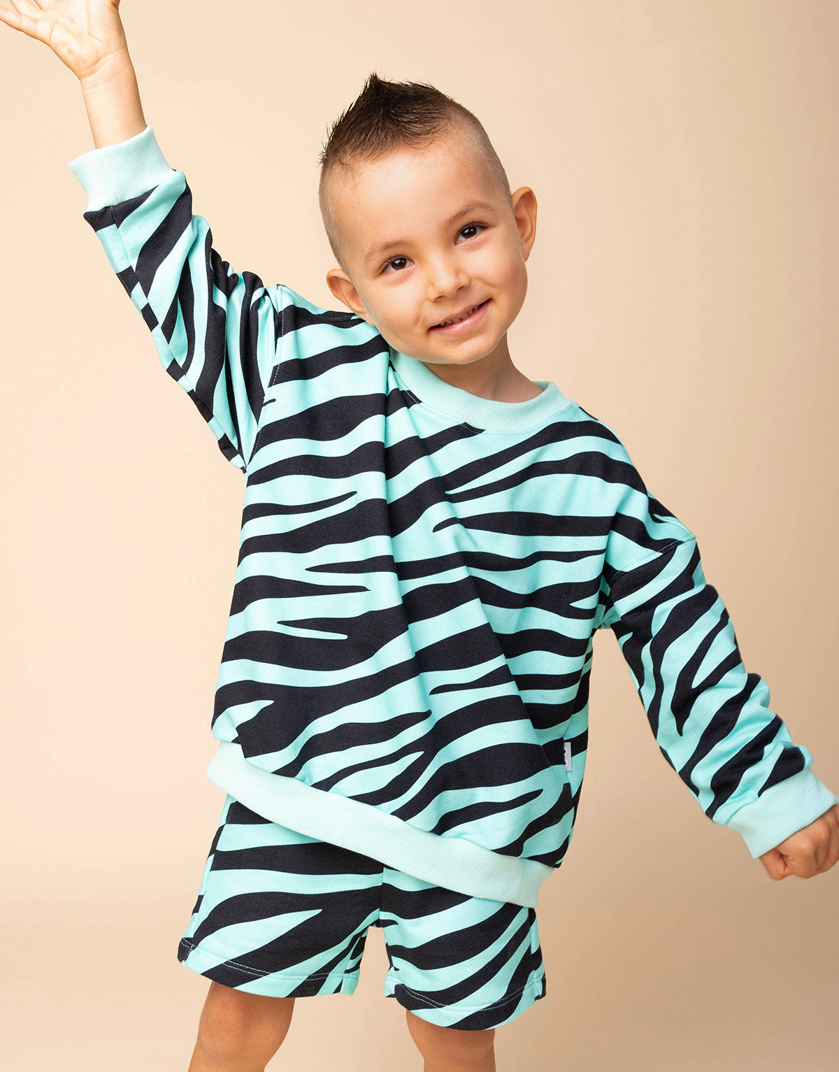 Conjunto de buzo oversized y short en algodón peruano - Cebra unisex