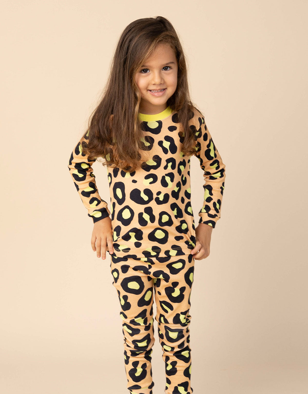 Pijama estampada animal print unisex para niños en algodón peruano