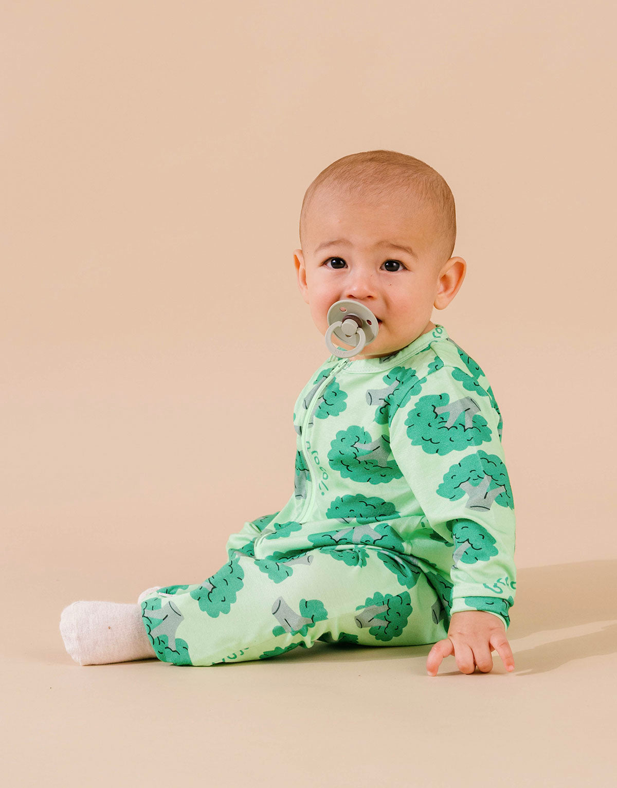 Pijama enterizo para bebés con doble cierre - Estampado brócoli